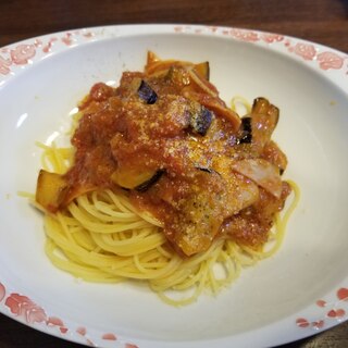 茄子とハムのトマトソースパスタ